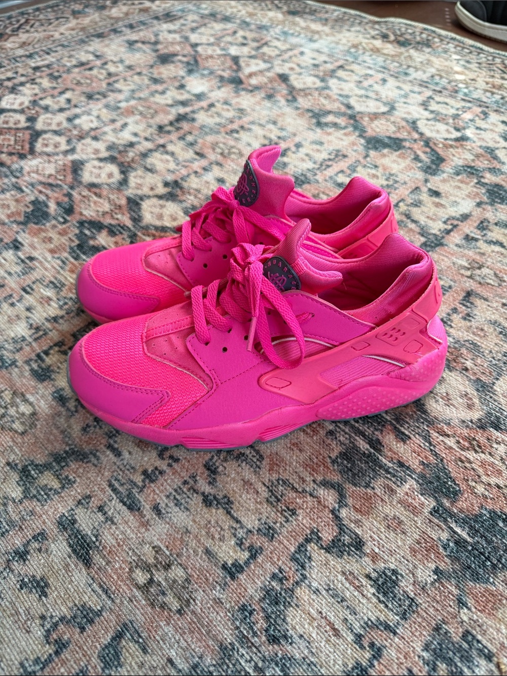 Nike Huarache Hot Pink Sz 8 W RARE